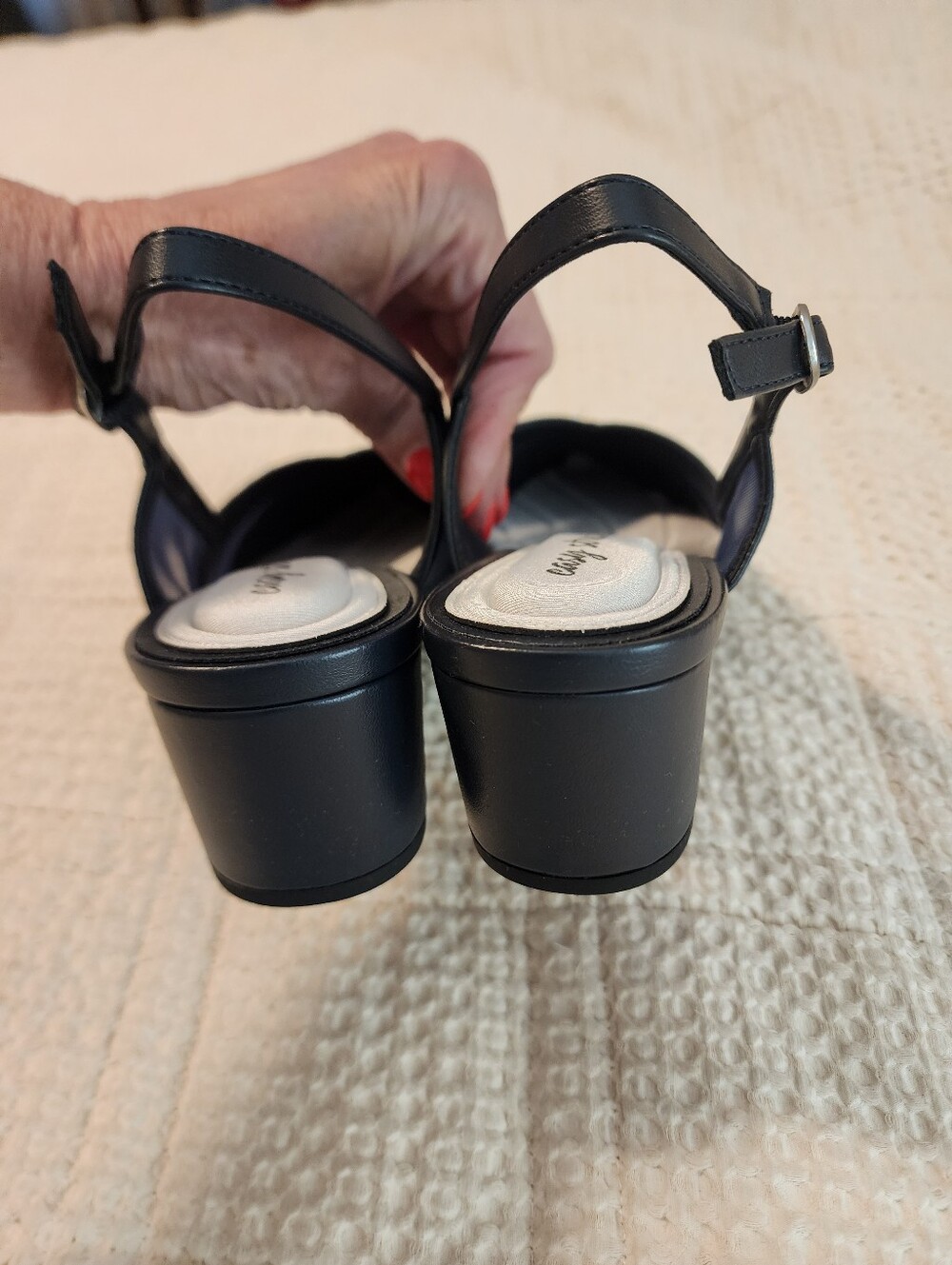 Easy Street Navy Pointed Toe Slingback Pump Heels  New Sz 9 Medium Width Career - Picture 3 of 8
